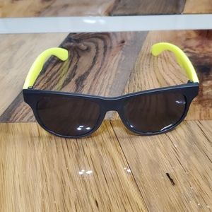 Wayfarer sunglasses